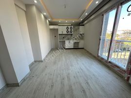 Zeki Emlak'tan Muradiye'de Merkezi Konum Satılık 1+1 Sıfır Daire