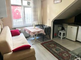 Güven Den Toryum Avm Arkası Metrobüse 5 Dk Eşyalı 1+1 Kiralık Daire