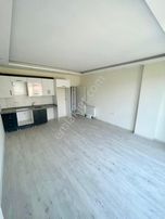 Yüksel'den Satılık Edremit Merkez'de Ön Cephe Arakat 1+1 Daire