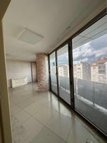 İnan Plazada 4. Kat Cadde Cephe Kiralık Ofis