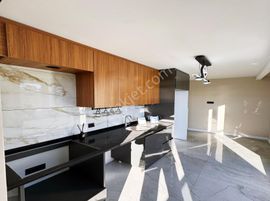 Vira Yapı'dan Yaşam Vadisi Manzaralı Balkonlu Dekorlu Daire !