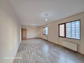 Cadde Seyran'dan Kiralık 3+1 145 M2 Arakat Sarı Toki (memura)