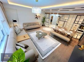 Mega'dan Y.bulvarı Üzeri Ada Mutfaklı 3 Banyolu 4+1 Site Dairesi