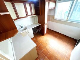 Aygül'den Muhteşem Konum Akçay Merkez'de Ön Cephe Doğalgazlı Çift Balkonlu Ara Kat 2+1 Satılık Daire