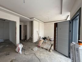 Seferihisar Hıdırlık’ta Kent Merkezinde Teraslı Ve Avlulu Müstakil Dubleks Villa