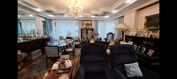 Florya'da Satılık 4+1 Arakat Daire