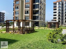 75. Yıl Mahallesinde Merkezi Konumda, İhtiyaçlarınıza Bir Adım