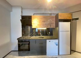 Atakumda Havuzlu Sitede Eşyalı 1+1 Satılık Daire + Cam Balkon + Kombi