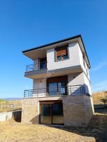 Taş Emlak'tan Plaja Yakın 3+2 Sıfır Villa