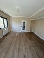 Mertcan Dan Kartal Metroya Yürüme Arakat 2+1 Ebeveyn Banyolu Lüks Daire