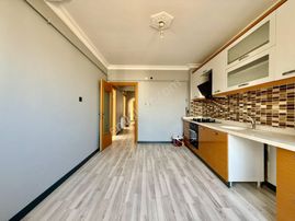 Kalecik Emlak'tan Merkezi Sistem Site İçerisinde 3+1 Güney Cephe