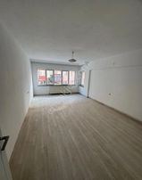 Burdur Merkez Burç Mahallesinde Kiralık 3+1 Ara Kat Daire