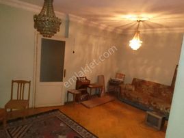 Meral R1840 Barbaros Cd Metrobüse 5 Dk Kentsel Aşamasında 80 M2 Geniş 2+1