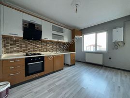 Ufuk Kılıç Emlak'tan Protokol Yolu Yakını Site İçerisinde 3+1 Ful Yapılı Daire