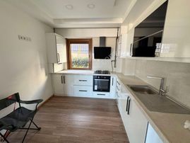 Mertcan'dan Çamlık Mah.havuzlu Güvenlikli Lüks Sitede 4+1 Villa