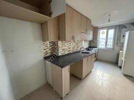 Balnova'dan Hasan Basri Çantay Mah. 2+1 Kiralık Daire