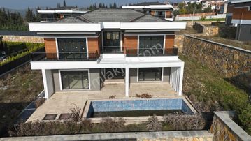 Kalaycılarda Doğanın İçinde Ultra Lüks6+1-1000m² Müstakil Villa