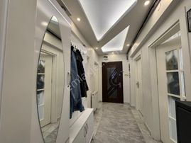 Danışment Göbek Yakını Katta 3+1 Lüks Yapılı Ön Cephe Emsalsiz