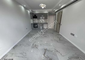 Sütlüce Mahallesi Uluzafer Cd. Yanı Ön Cepheli Kiralık 1+1 Daire