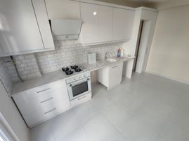 Ovaakça'da Kiralık Sıfır 2+1 Daire - Ebeveyn Banyolu