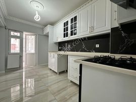 Pursaklar Mehmet Zengin Emlak'tan Merkezde 1.kat 3+1 Uygun Fiyatta Yapılı Masrafsız Daire