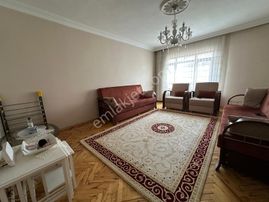 Beyoğlu'ndan Protokol Yolu Yakını 3.kat Ara Kat Satılık 3+1