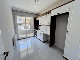 Gömeç Kemalpaşa Mahallesi Satılık Ön Cephe Kapalı Mutfak Daire