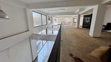 Bayraklı Gümüşpalada Satılık Dükkan Cadde Üzerinde