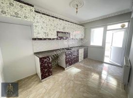 Kapaklıömerhalisdemir Okullar'da Satılık 2+1 İskanlı Ön Cephe !!