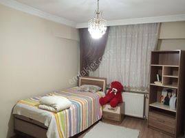 Metro Durağına Yakın Satılık Daire