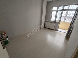 Papatya Emlak,tan Teknik Yapı Karşısında Satılık 2+1 Daire