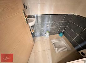 Kuşcağız Mahallesinde Katta Batı Cephe İskanlı Kök Tapu 3+1