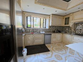 Emirgan Reşitpaşada Boğaz Manzaralı Satılık Müstakil Villa