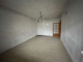 Cumhuriyette Satılık 3 Katlı Müstakil Ev