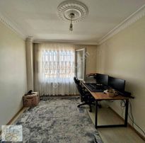 Satılık Okula Hastaneye Ulaşıma Bahçeşehir Komşu 2+1 Daire