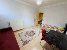 Kasaplar Mah. İzmir Yolu Cad. Üzeri Satılık 2+1 Eşyalı Daire