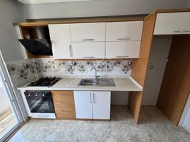 ꧁ay Emlaktan꧂akçay'da Ön Cephe Geniş Balkonlu 6 Yaşında Satılık 2+1 Lüks Daire