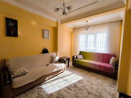 Ahmet Yesevi Kadın Sığınma Merkezi Karsisinda Harika Konumlu 2+1 Ve 1.