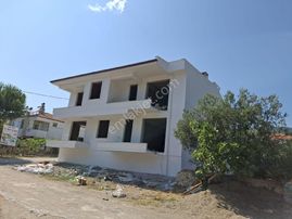 Pera Dan Güre De 2+1 Giriş Kat Ón Cephe Daire