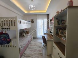 Acilll Zafer Mahallesinde Havuzlu Sitede İçi Full Satılık Daire