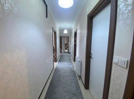 Acil Satılık! Ege'de Full Yapılı 3+1 Ön Cephe Çift Bloklu Sitede