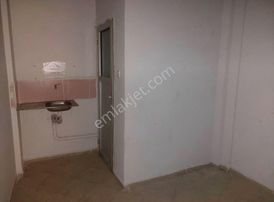 Yeşil Mah.de Meydana Yakın Satılık 40 M2 Satılık Dükkan