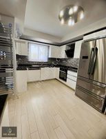 Manisa Güzelyurt Mah. Satılık 5+1 Villa 210m²