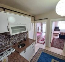 Sütlüce Mahallesinde Uluzafer Caddesi Yakını Kiralık Eşyalı 1+1 Daire