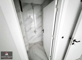 Demir İnşaat'tan 75.yıl Mah Cadde Üzerinde 3+1 125m2 Sıfır 3.kat