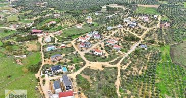 Başak Emlak | Burhaniye Pelitköy'de 368 M2 Satılık Villa Arsası