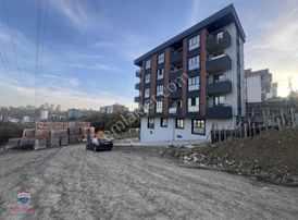 Celal Dinlenmez'den 1+1 Deniz Manzaralı