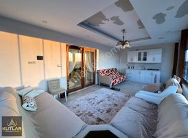 Kutlar'dan Şehirgösteren Bilfen Koleji Civarı Lüx İkiz Villa.