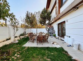 Kutlar'dan Şehirgösteren Bilfen Koleji Civarı Lüx İkiz Villa.