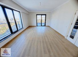 Vega Emlak'tan Vestra Protokol'de Full Yapılı Lüks Site Dairesi